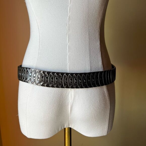 Vintage Stretchy Chain Link Concho Belt Silver Floral Embossed Boho Festival - Picture 3 of 7